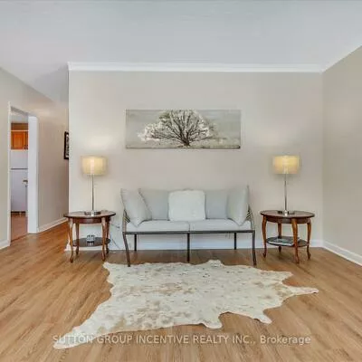 8, Webster, Aurora Highlands, Aurora