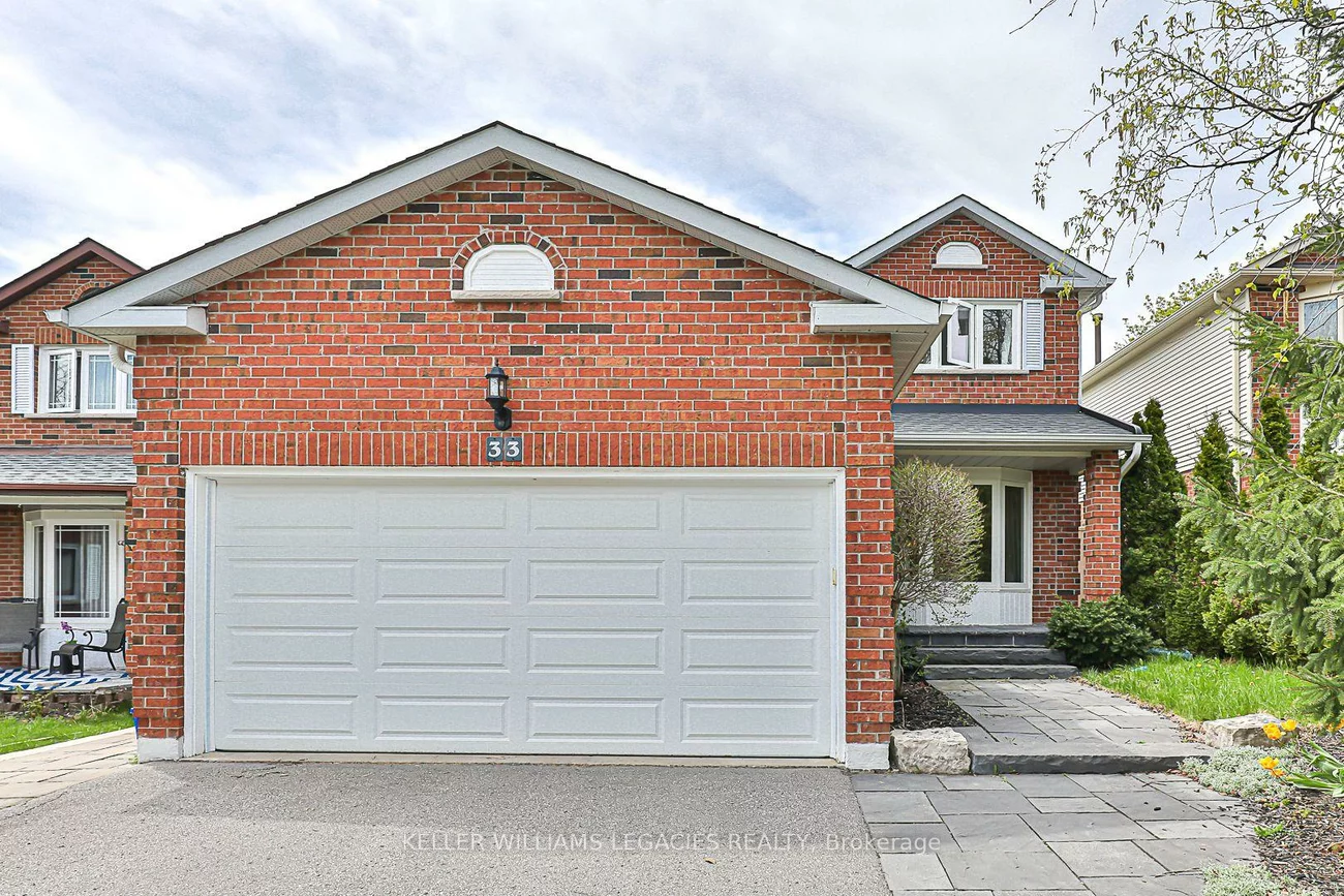 33, Moffat, Aurora Heights, Aurora