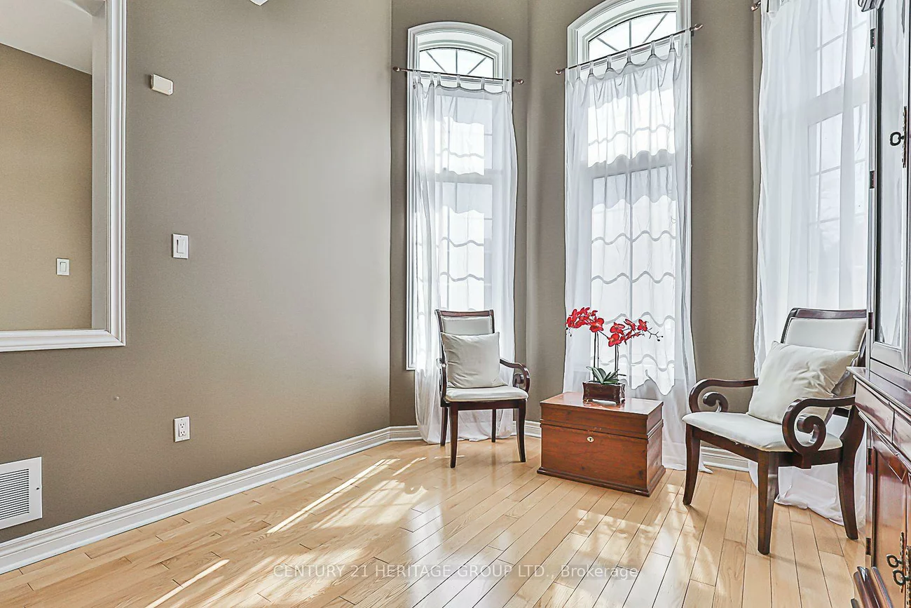 52, Perivale, Bayview Wellington, Aurora