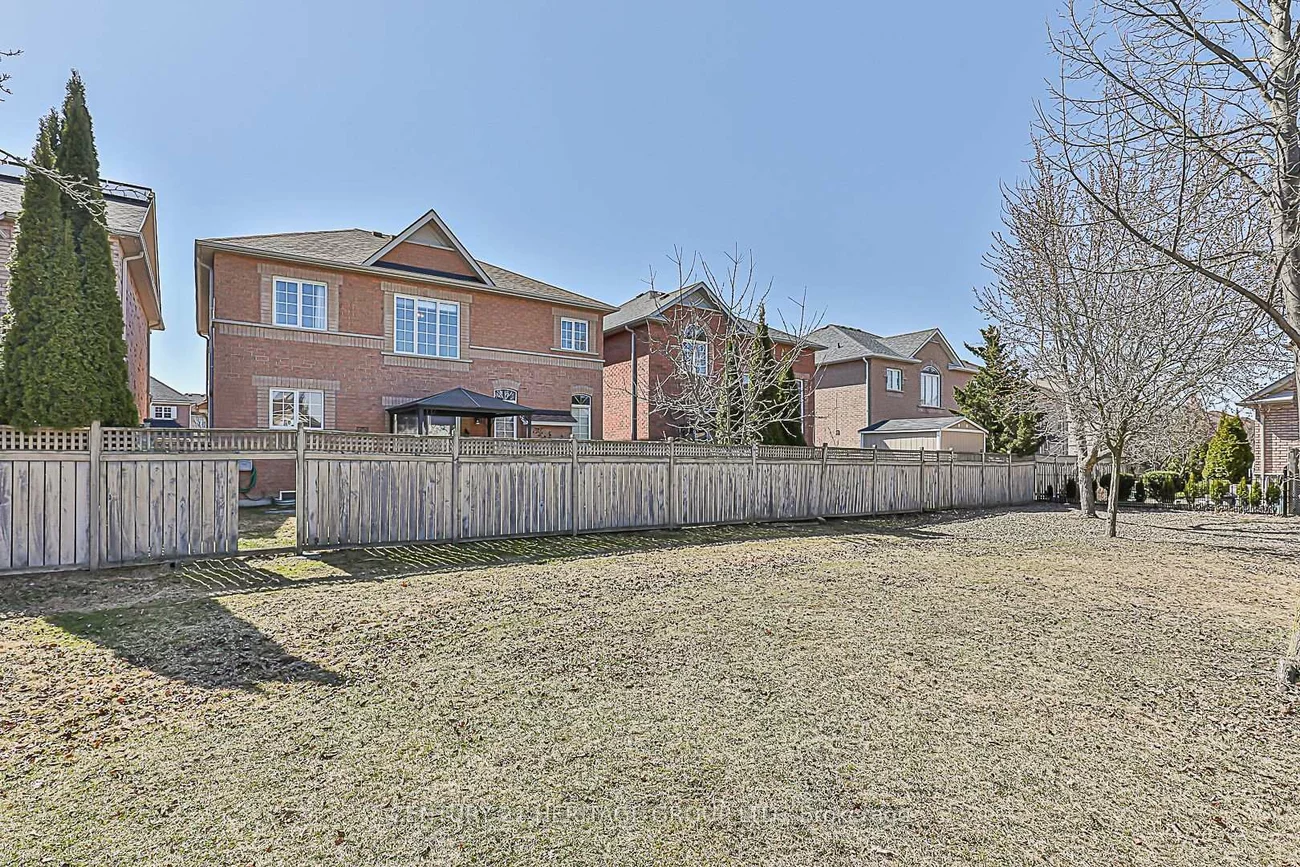 52, Perivale, Bayview Wellington, Aurora