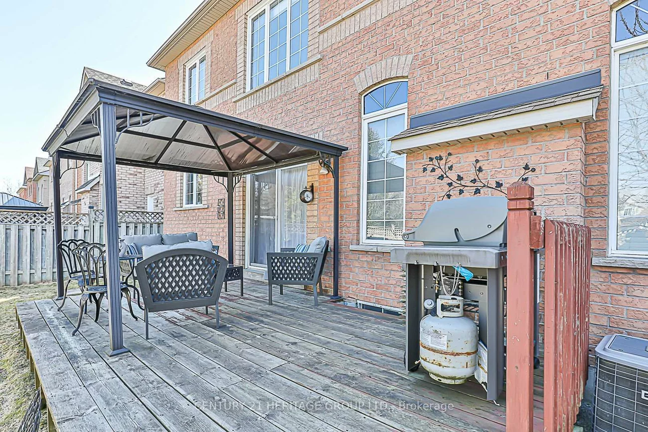 52, Perivale, Bayview Wellington, Aurora