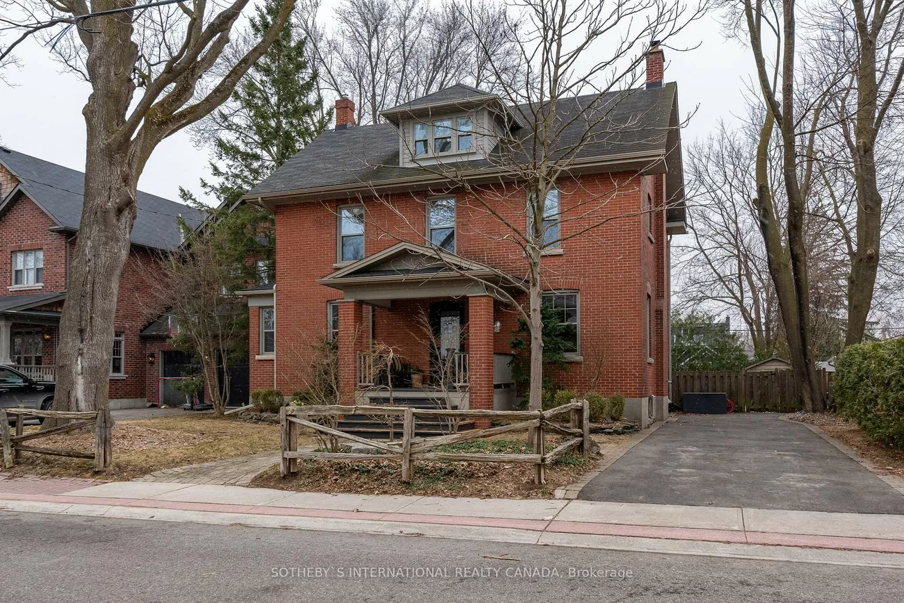 77, Catherine, Aurora Village, Aurora
