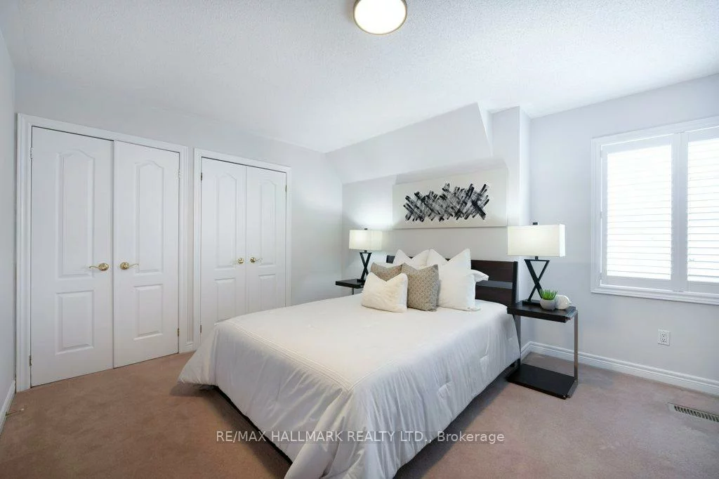 19, Perivale, Bayview Wellington, Aurora