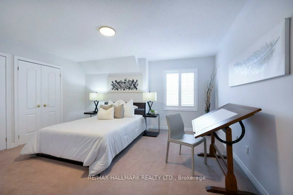19, Perivale, Bayview Wellington, Aurora
