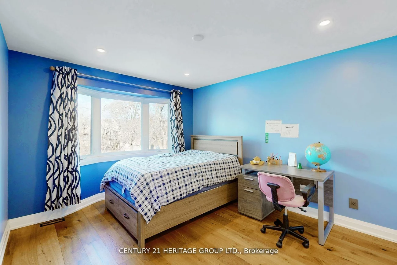 23, Gilbank, Aurora Heights, Aurora