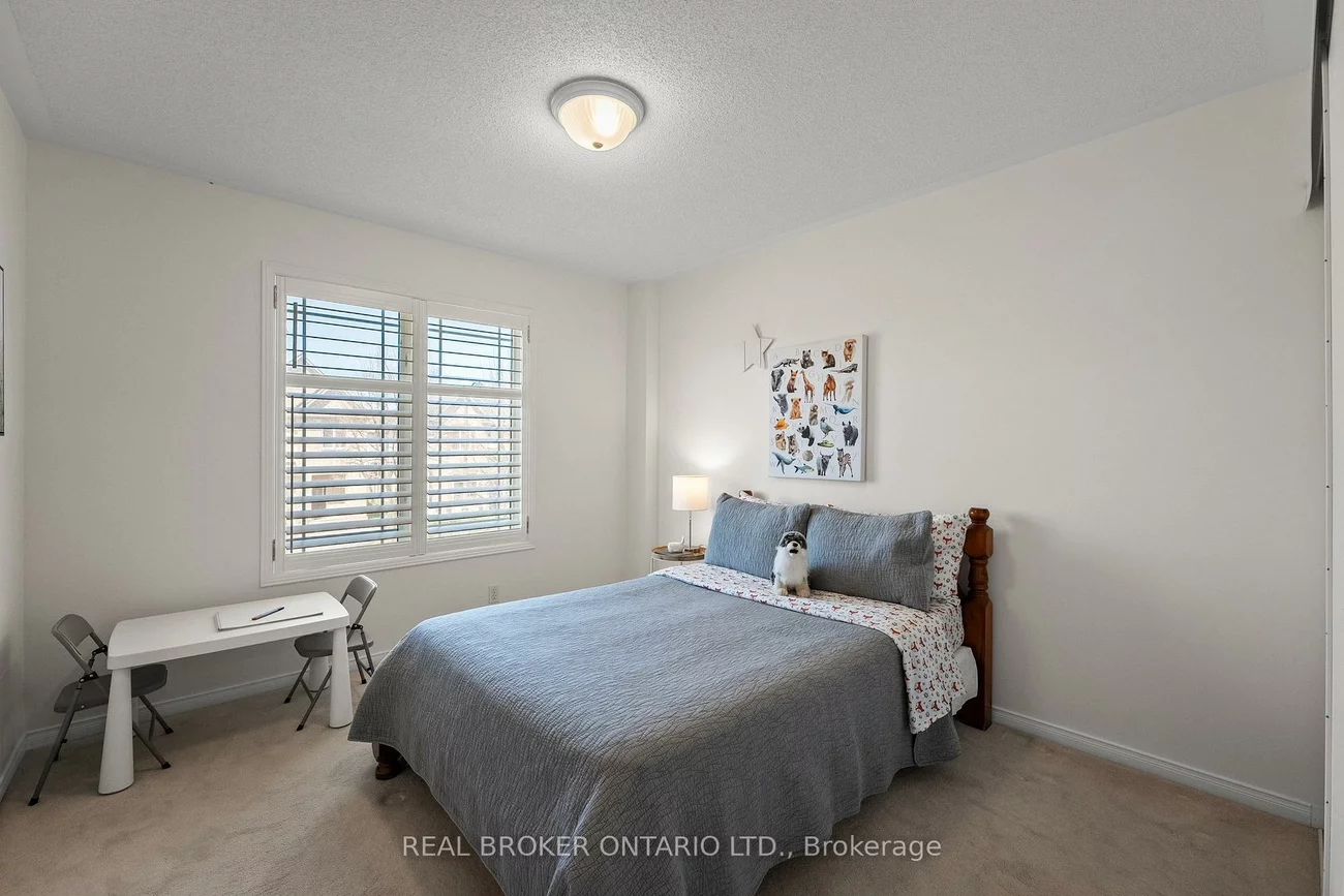9, Bilbrough, Bayview Northeast, Aurora