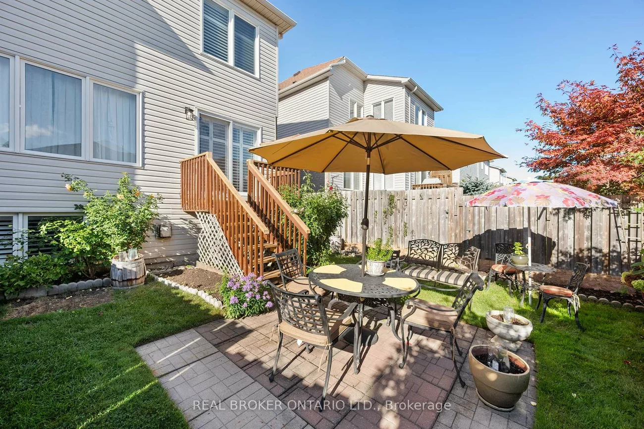 9, Bilbrough, Bayview Northeast, Aurora
