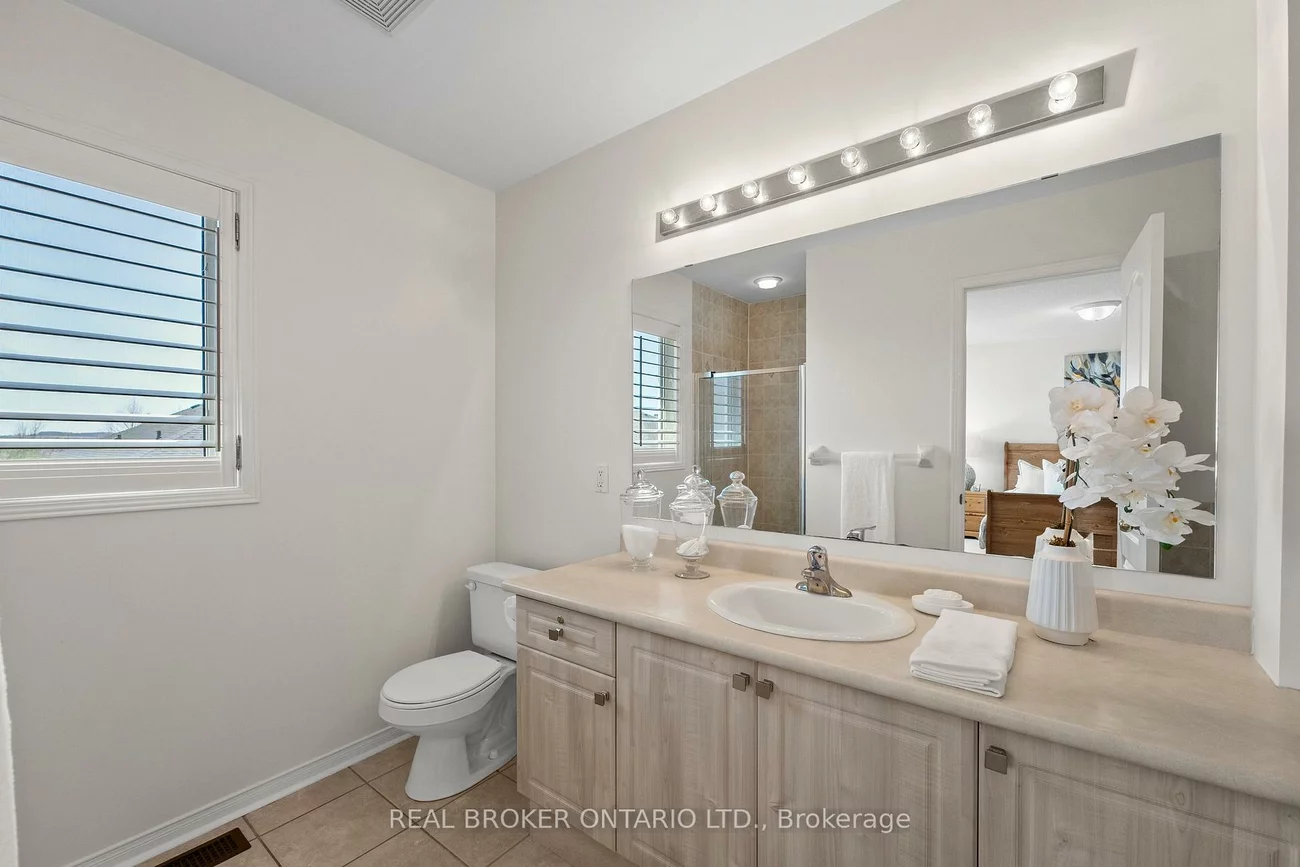 9, Bilbrough, Bayview Northeast, Aurora