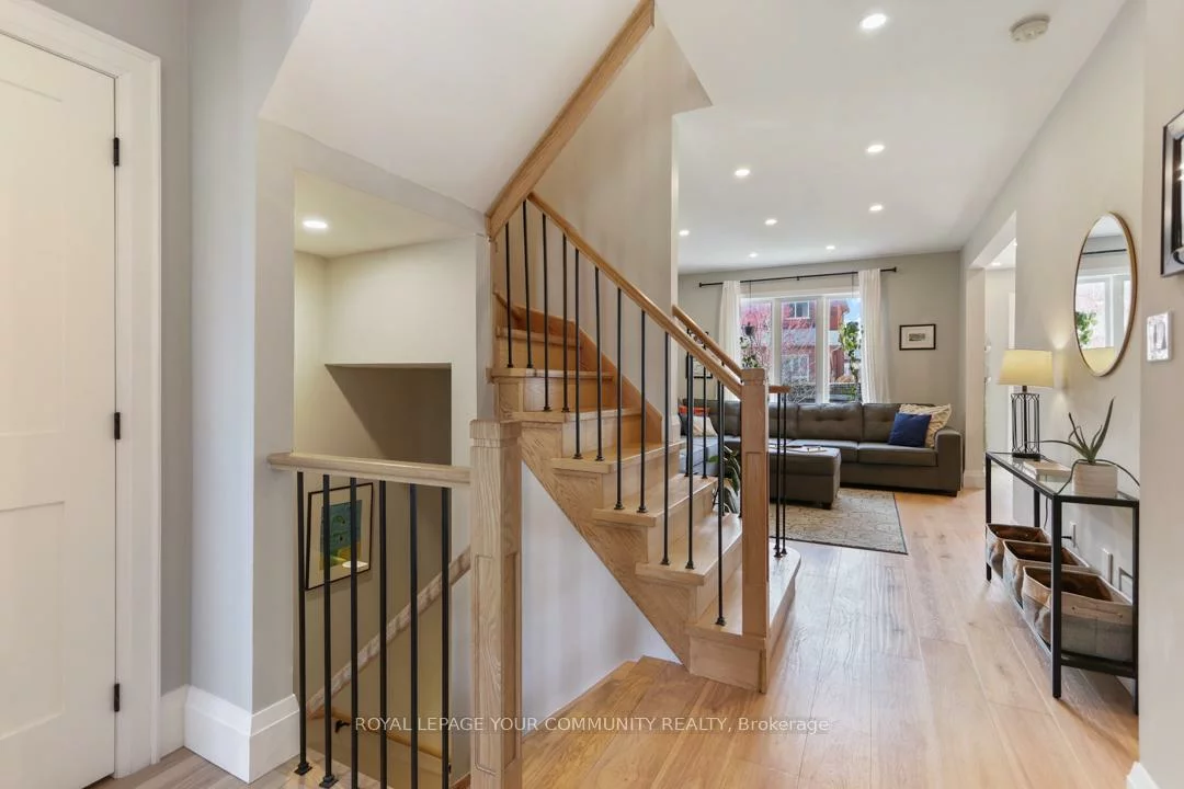 81, Limeridge, Bayview Wellington, Aurora
