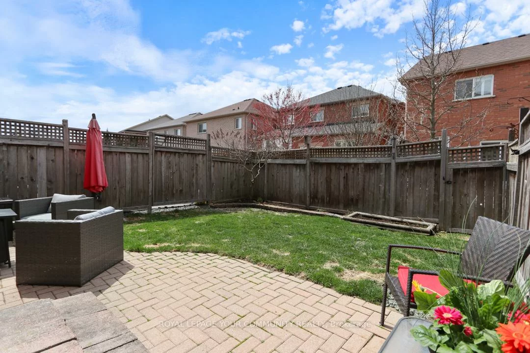 81, Limeridge, Bayview Wellington, Aurora