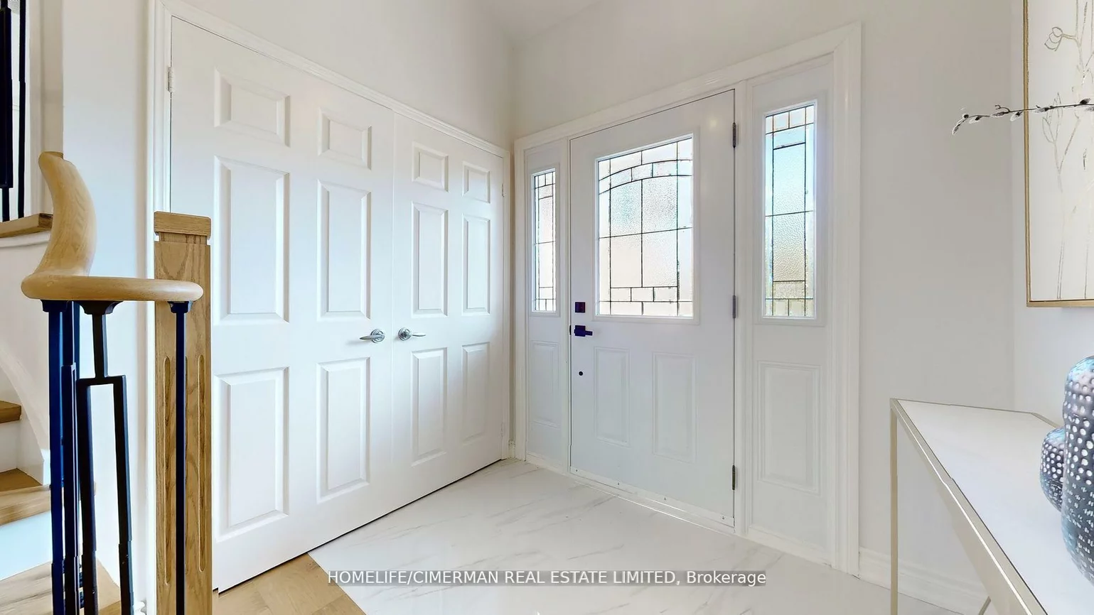 14, Laurwood, Aurora Heights, Aurora
