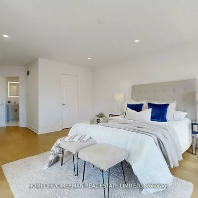 14, Laurwood, Aurora Heights, Aurora