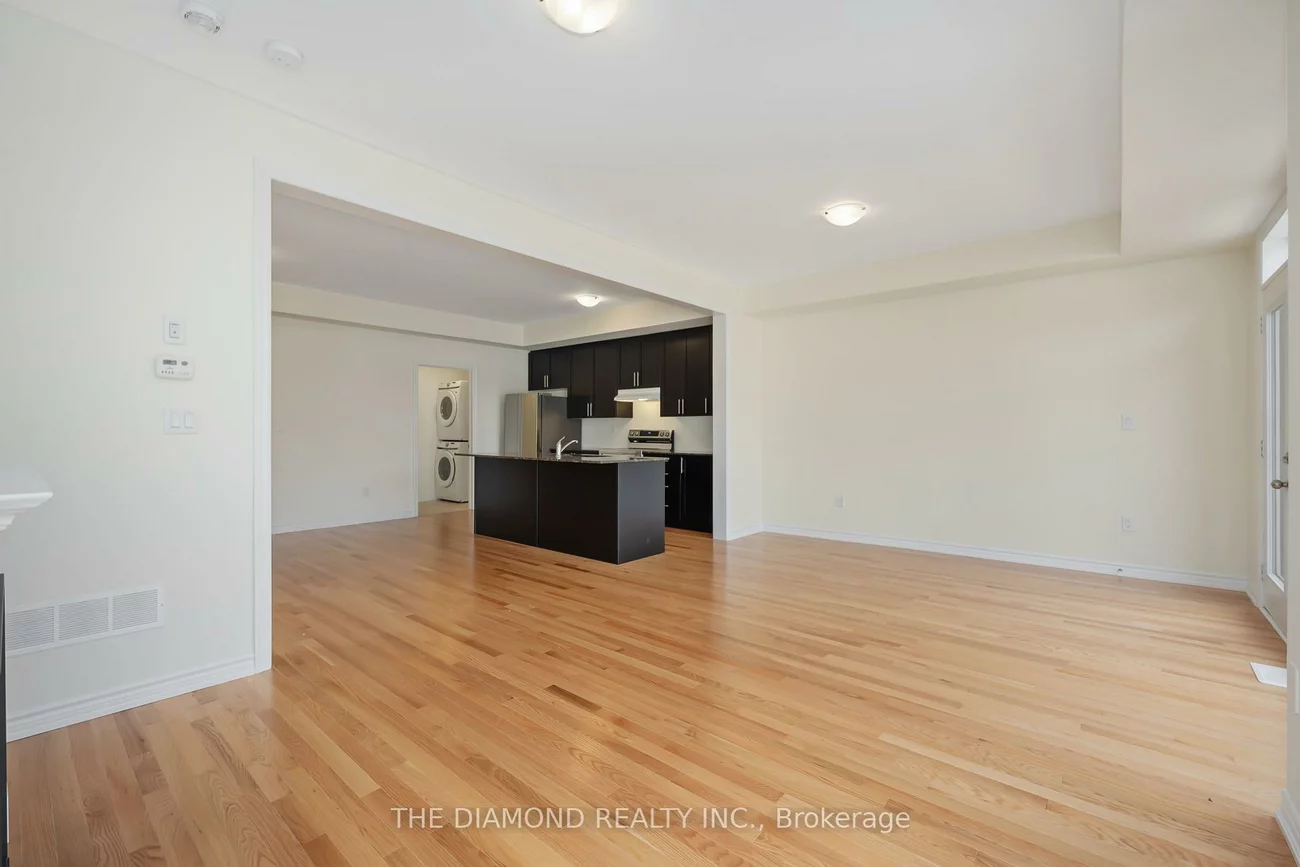 27, Gunton, Bayview Northeast, Aurora