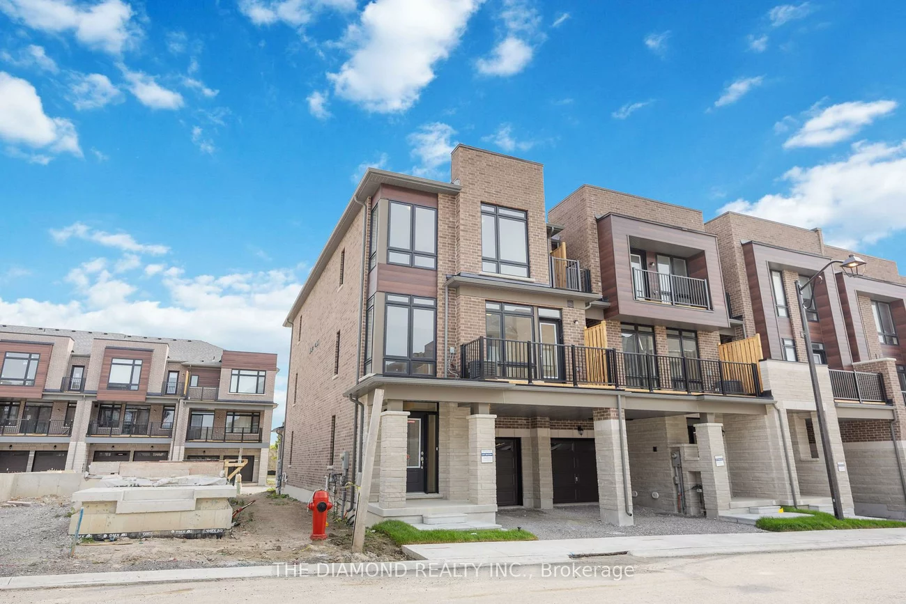 27, Gunton, Bayview Northeast, Aurora