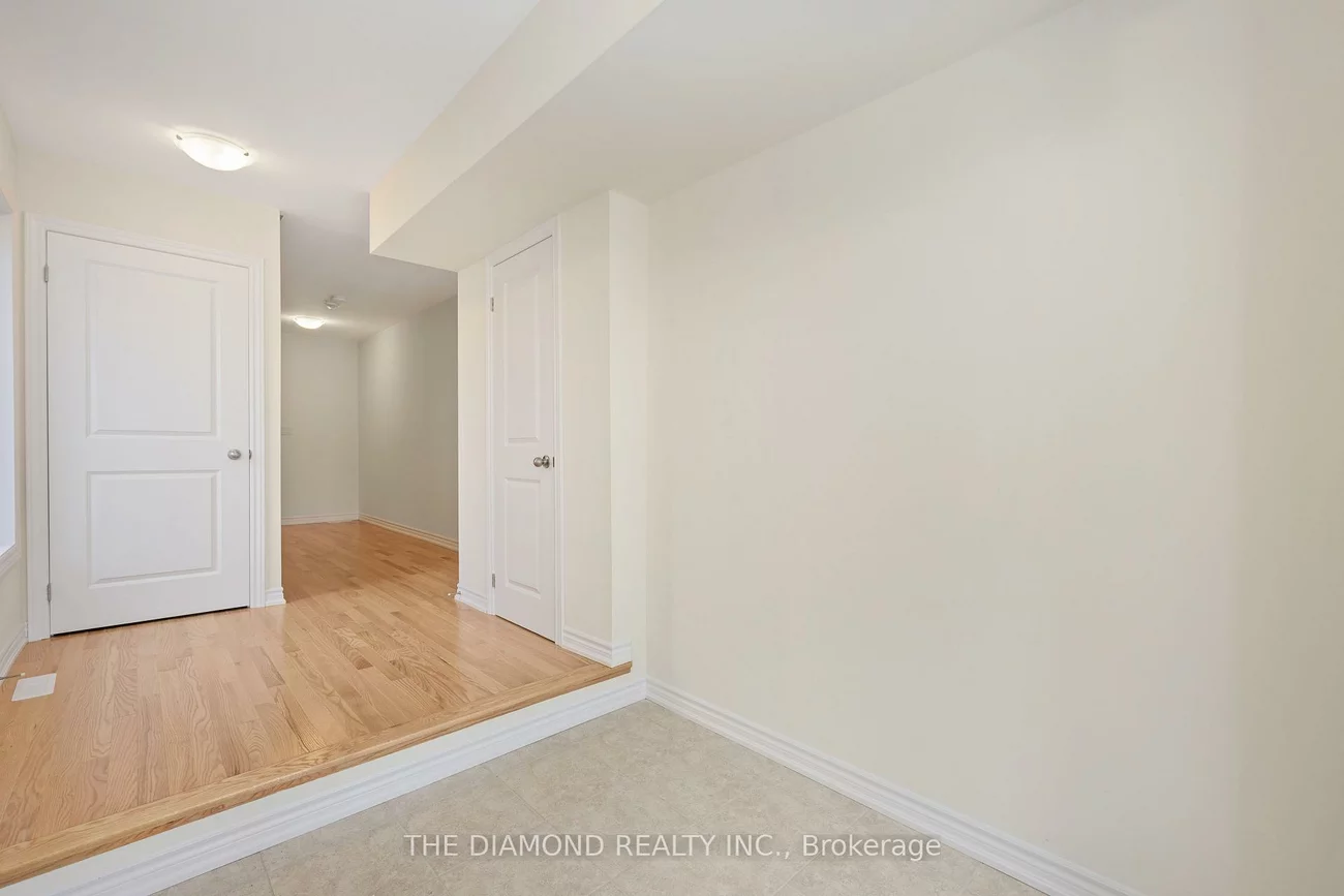 27, Gunton, Bayview Northeast, Aurora
