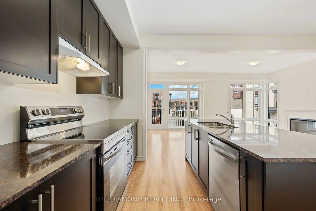27, Gunton, Bayview Northeast, Aurora