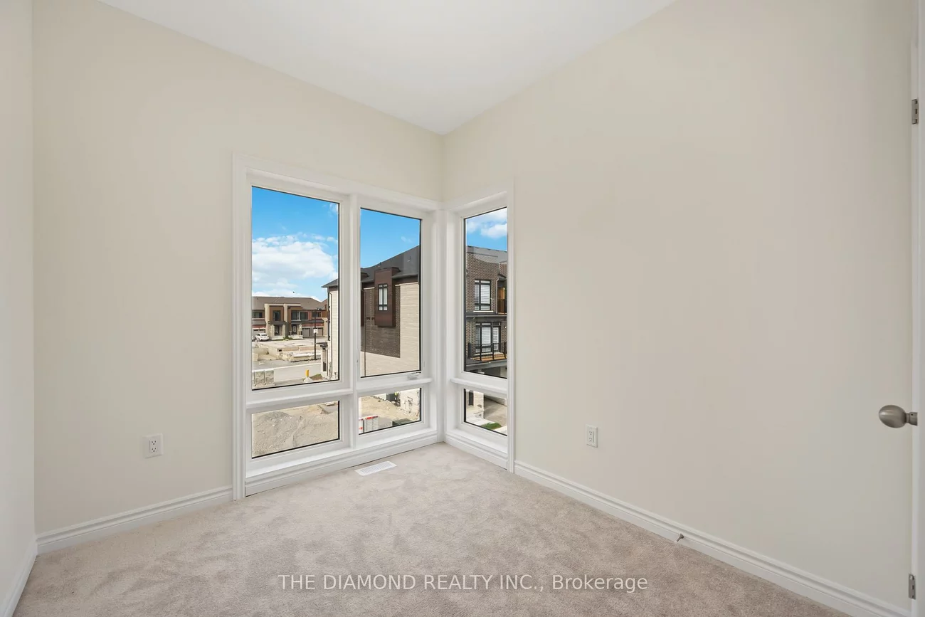 27, Gunton, Bayview Northeast, Aurora