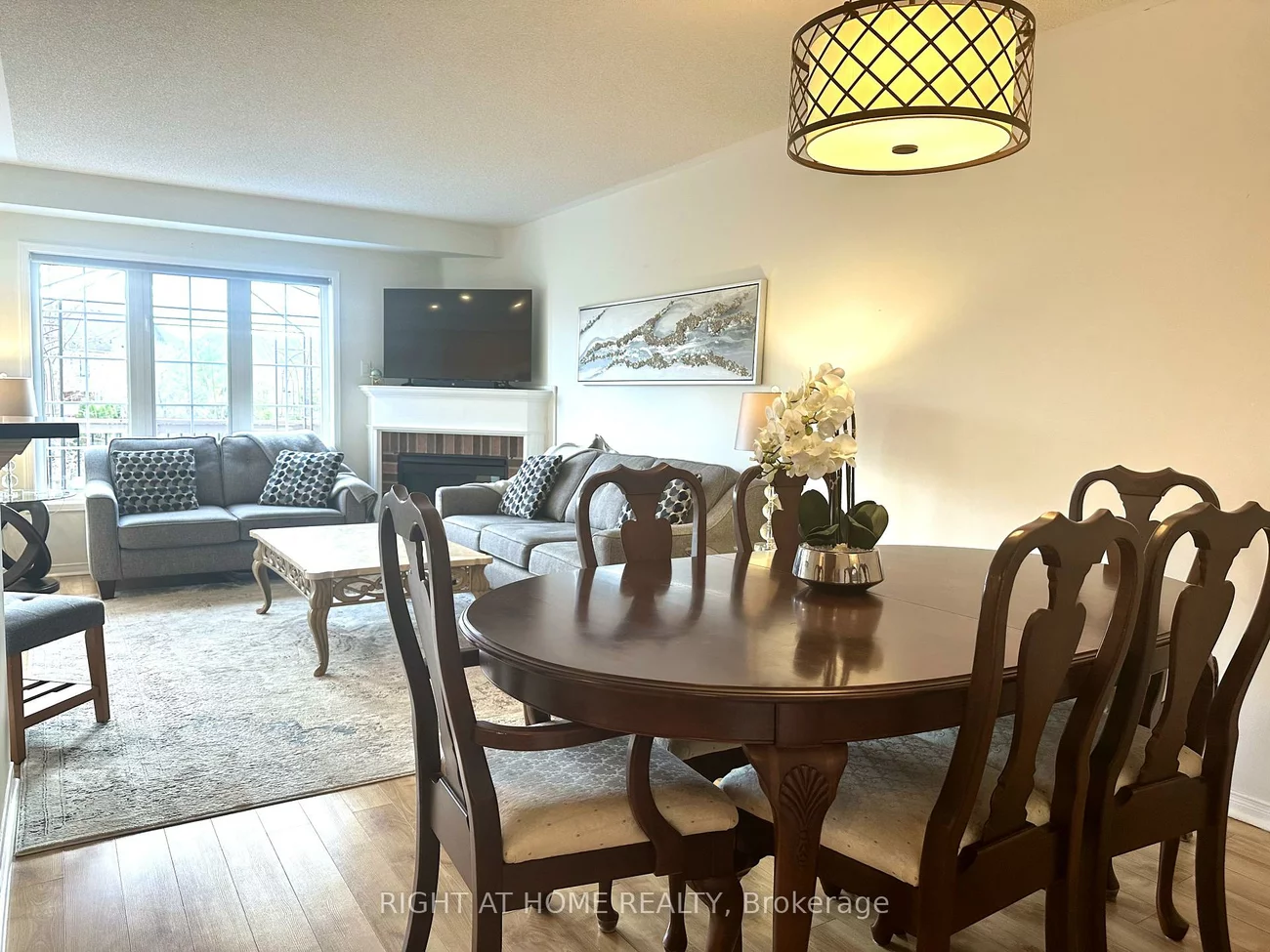 32, Millcliff, Aurora Grove, Aurora
