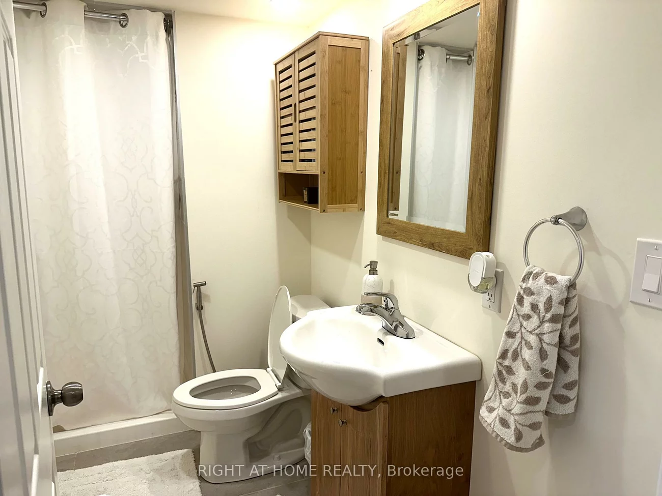 32, Millcliff, Aurora Grove, Aurora