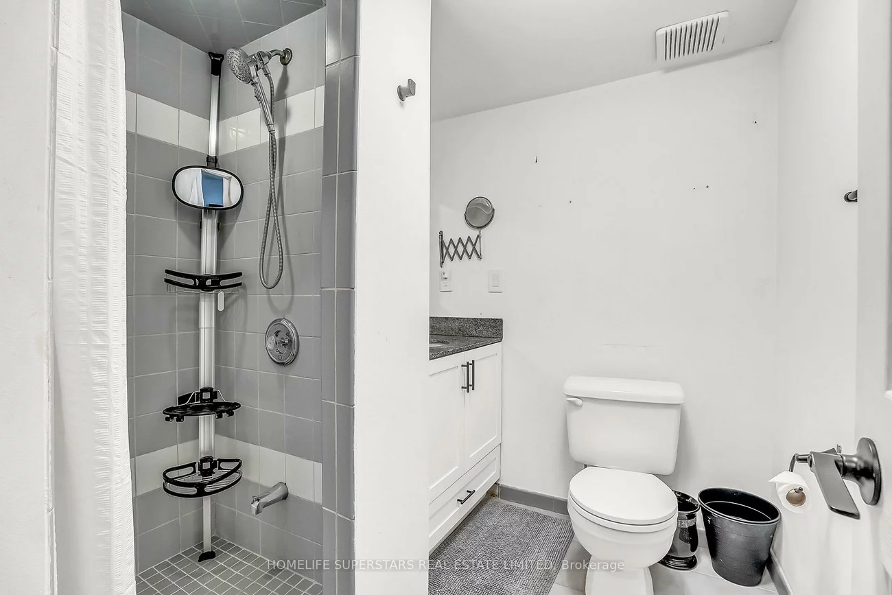 38, Baycroft, Aurora Heights, Aurora