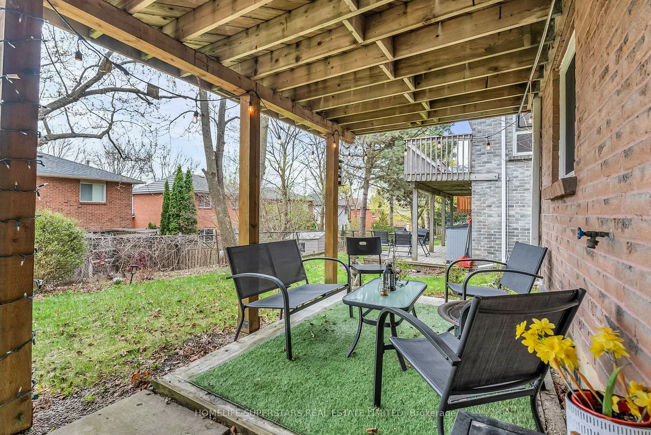 38, Baycroft, Aurora Heights, Aurora