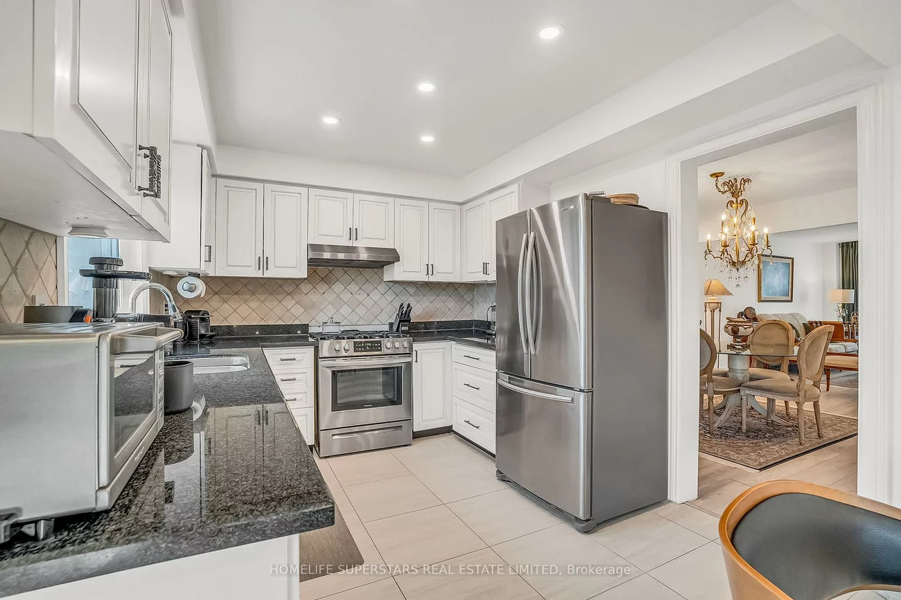 38, Baycroft, Aurora Heights, Aurora