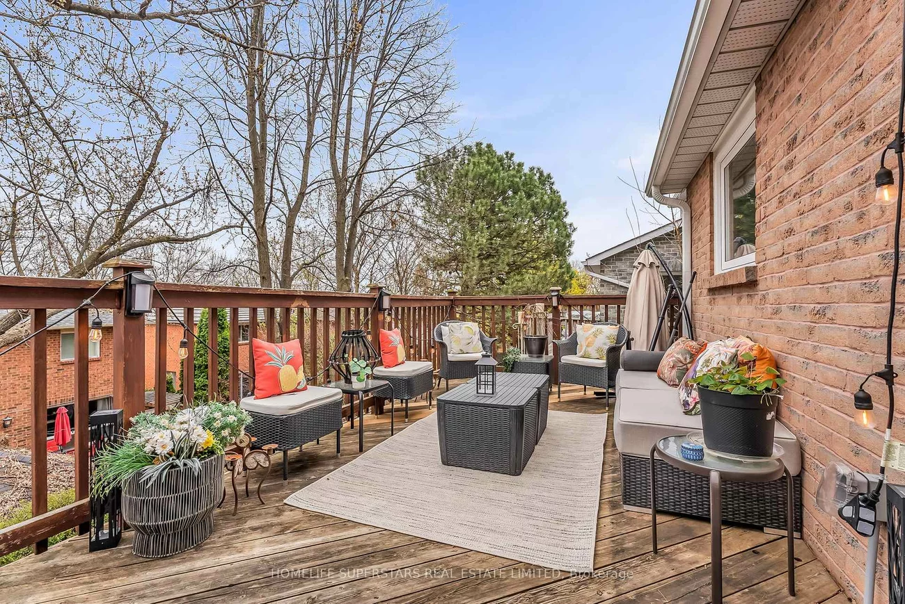38, Baycroft, Aurora Heights, Aurora