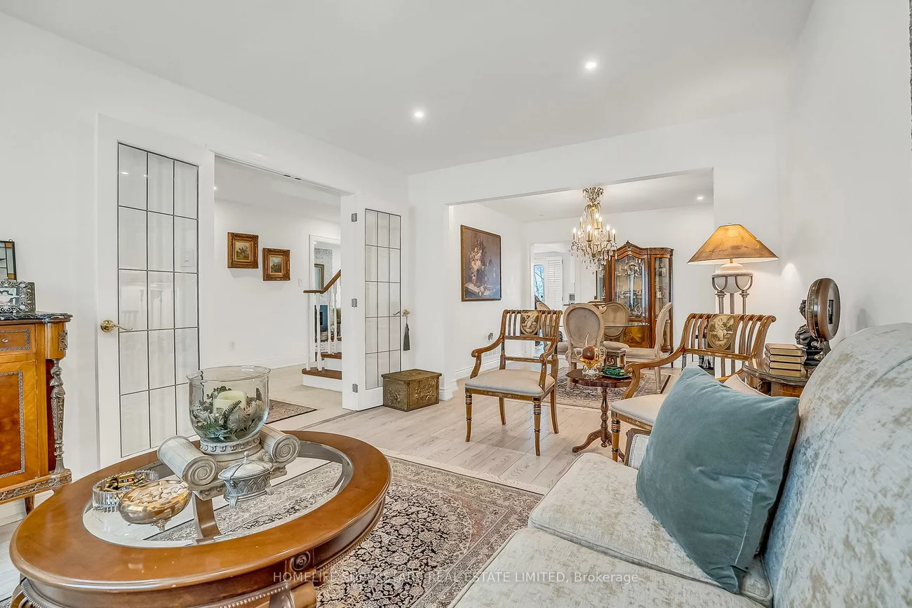 38, Baycroft, Aurora Heights, Aurora