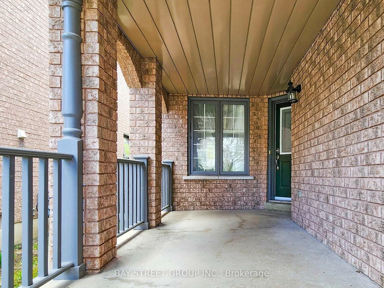 116, Woodroof, Bayview Wellington, Aurora