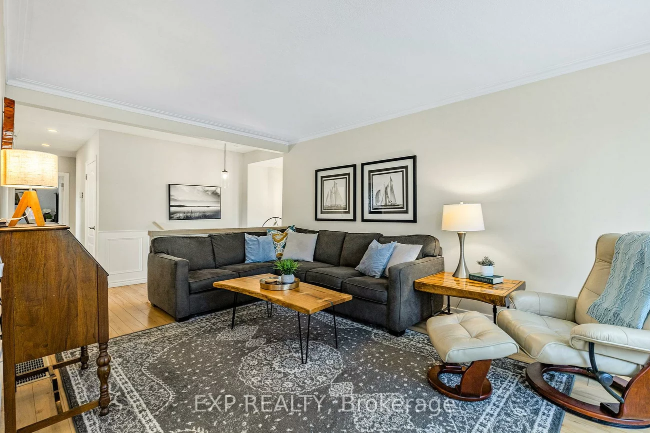 32, Kemano, Aurora Heights, Aurora