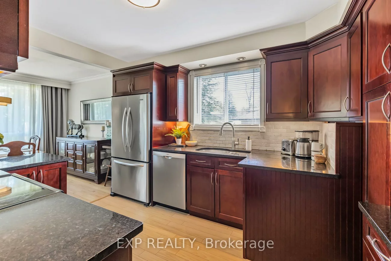 32, Kemano, Aurora Heights, Aurora