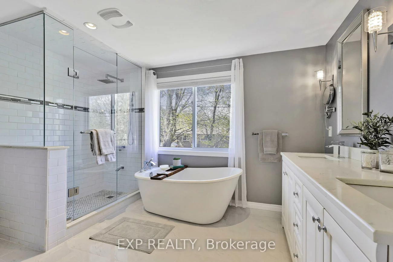 32, Kemano, Aurora Heights, Aurora