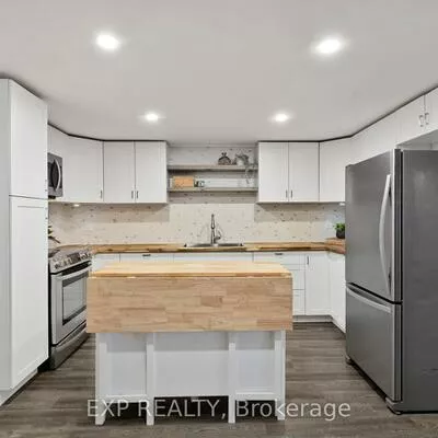 32, Kemano, Aurora Heights, Aurora