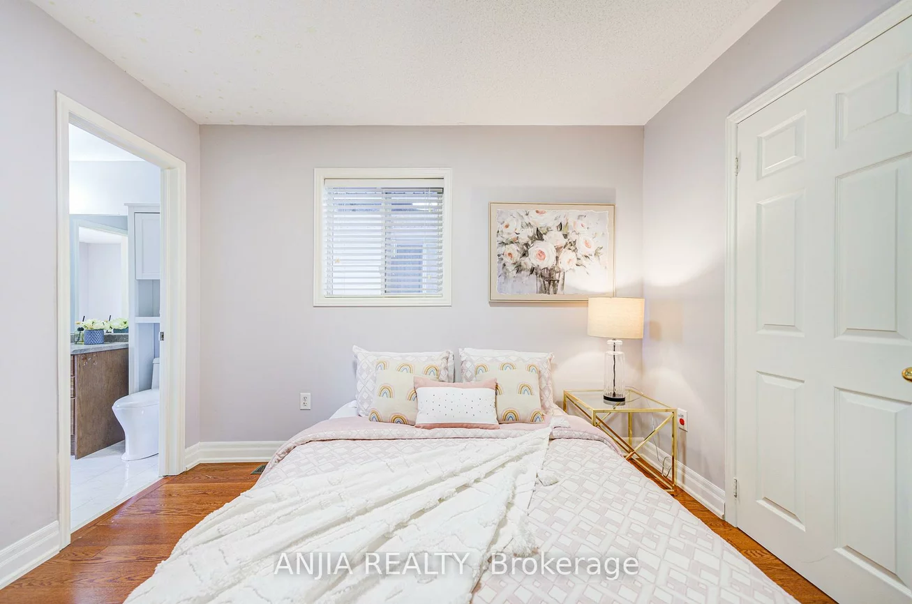 216, Zokol, Bayview Northeast, Aurora