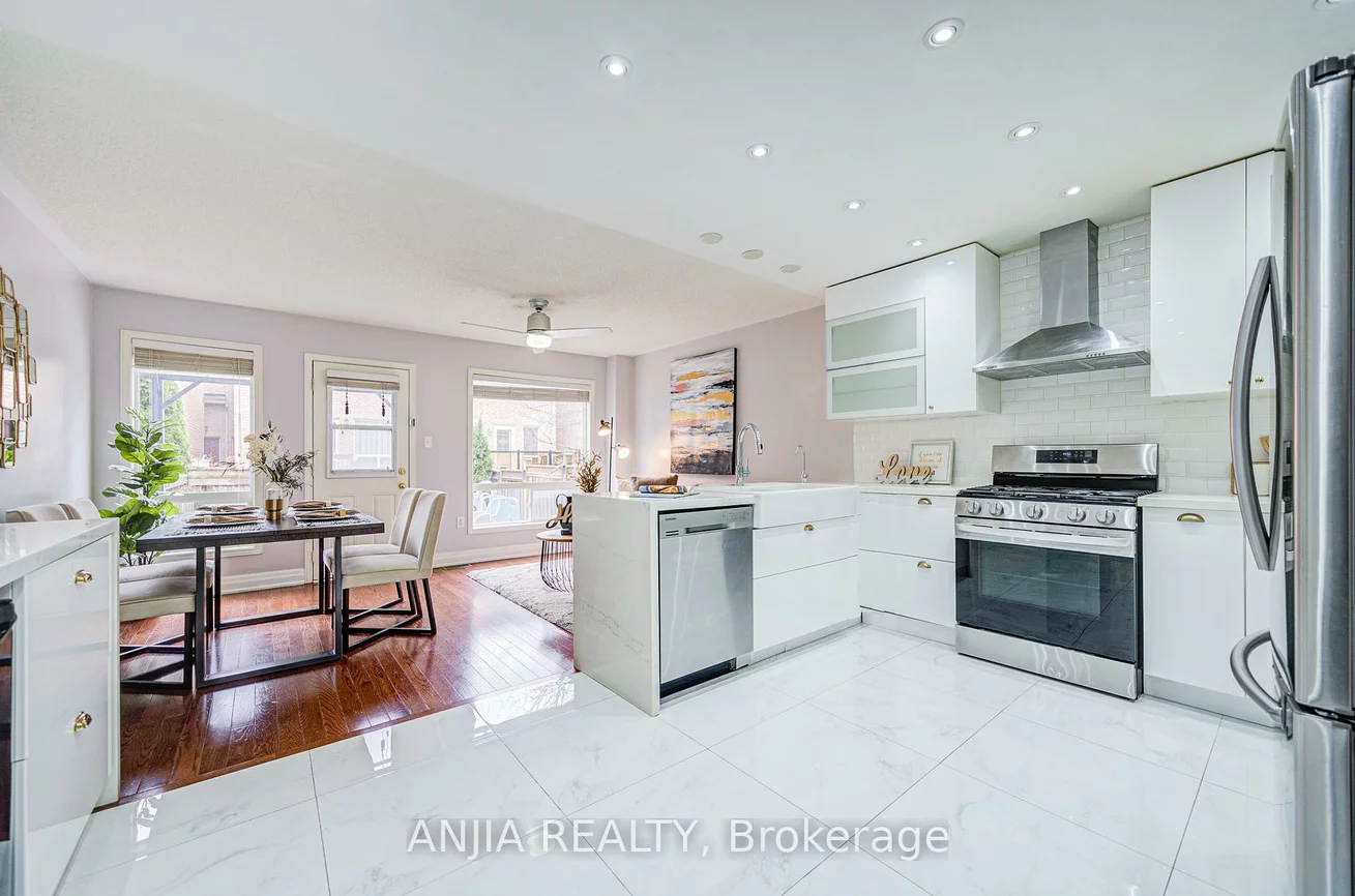 216, Zokol, Bayview Northeast, Aurora