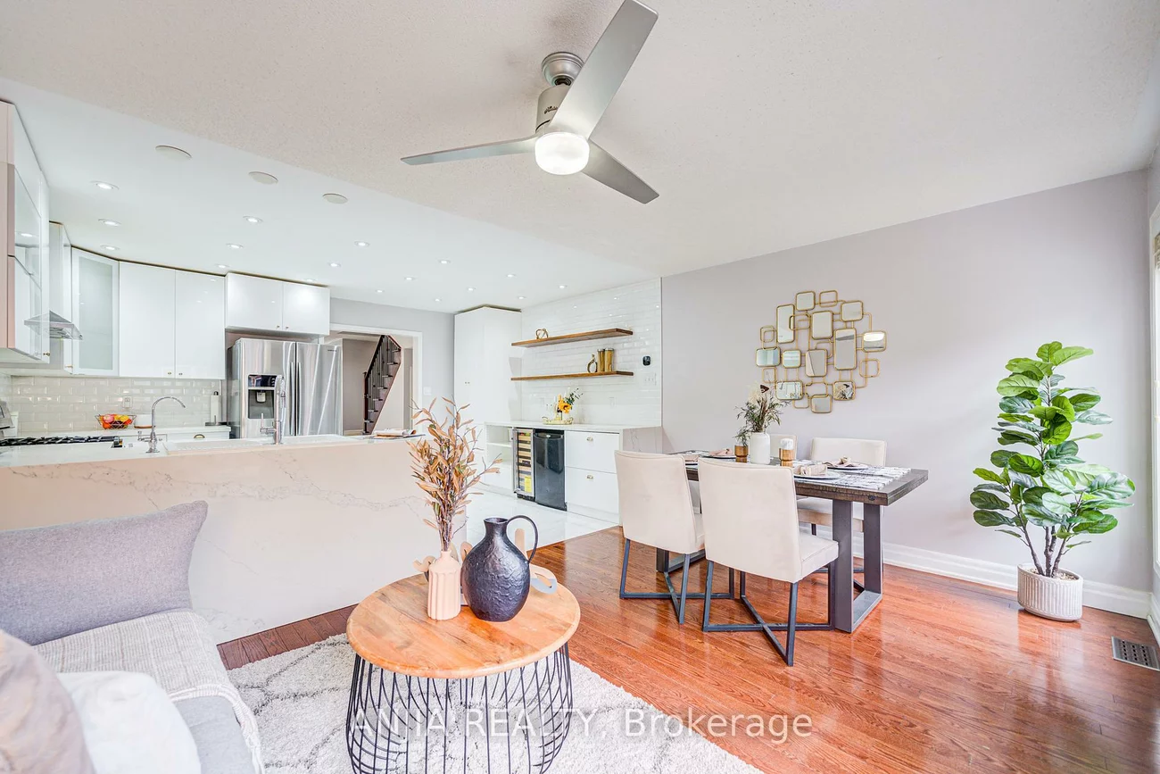216, Zokol, Bayview Northeast, Aurora