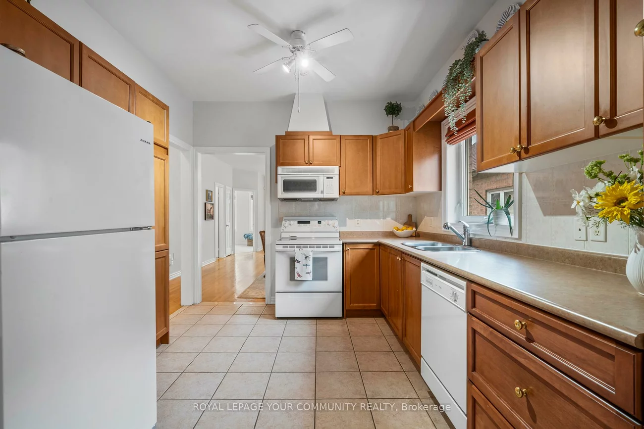 516, Stone, Aurora Grove, Aurora
