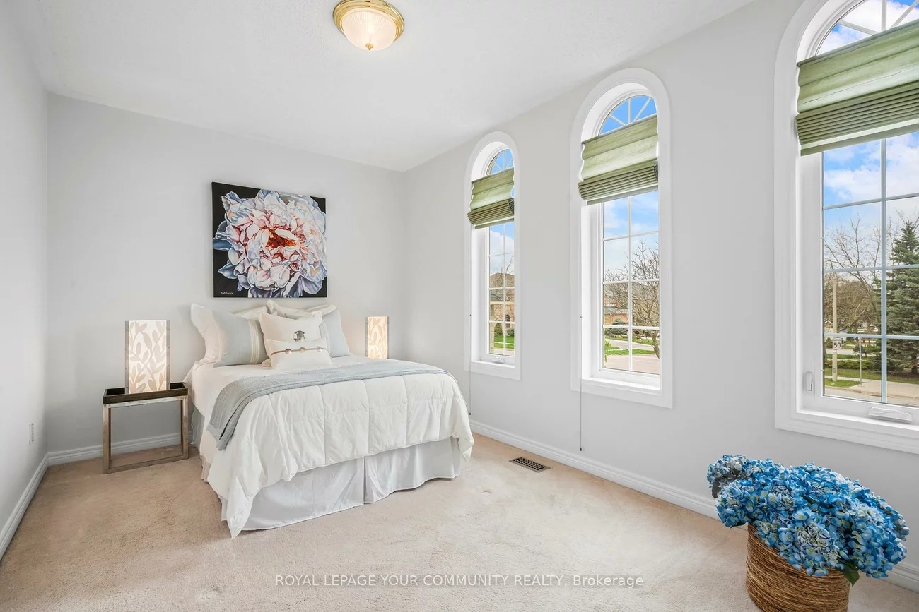 516, Stone, Aurora Grove, Aurora