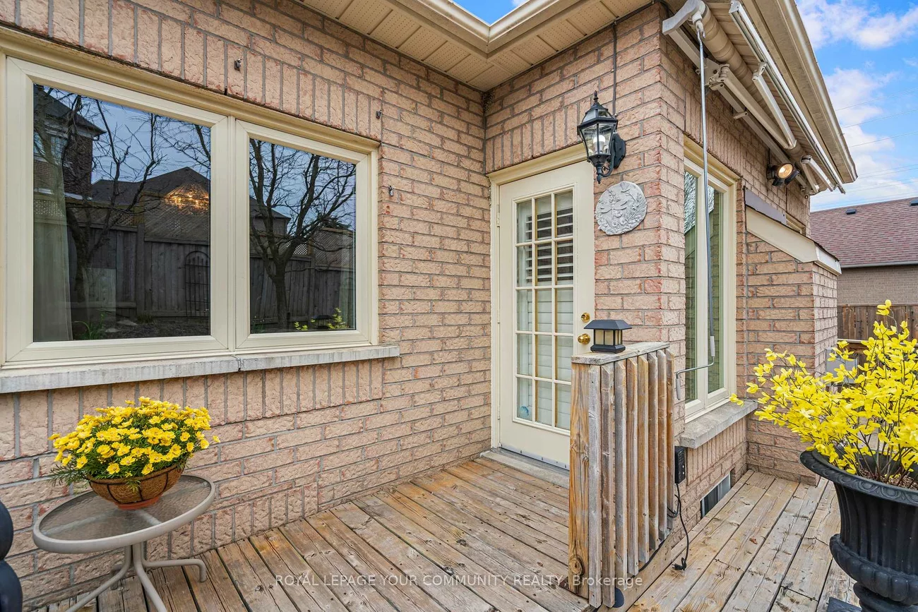 516, Stone, Aurora Grove, Aurora