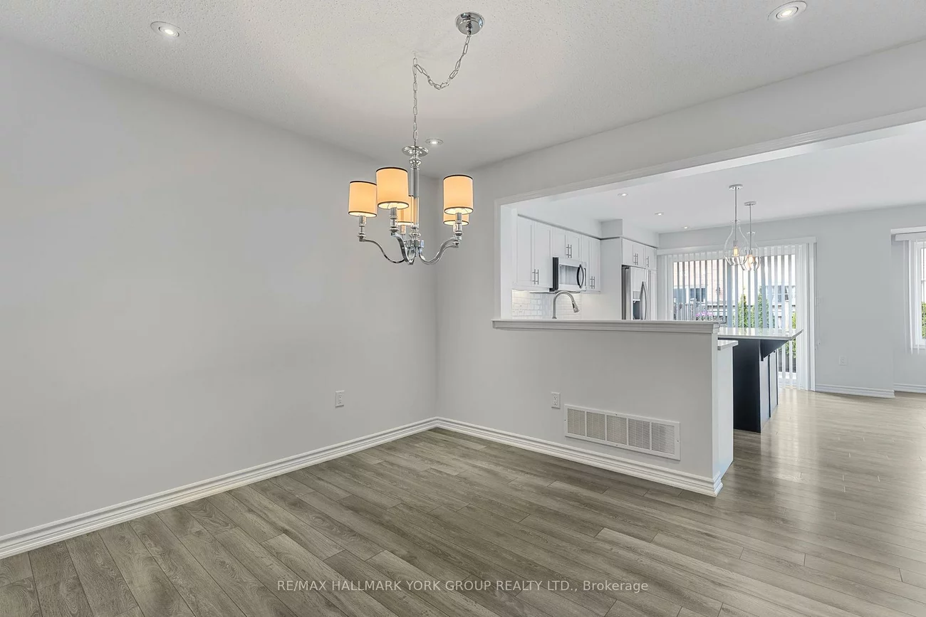 131, Hutt, Bayview Wellington, Aurora