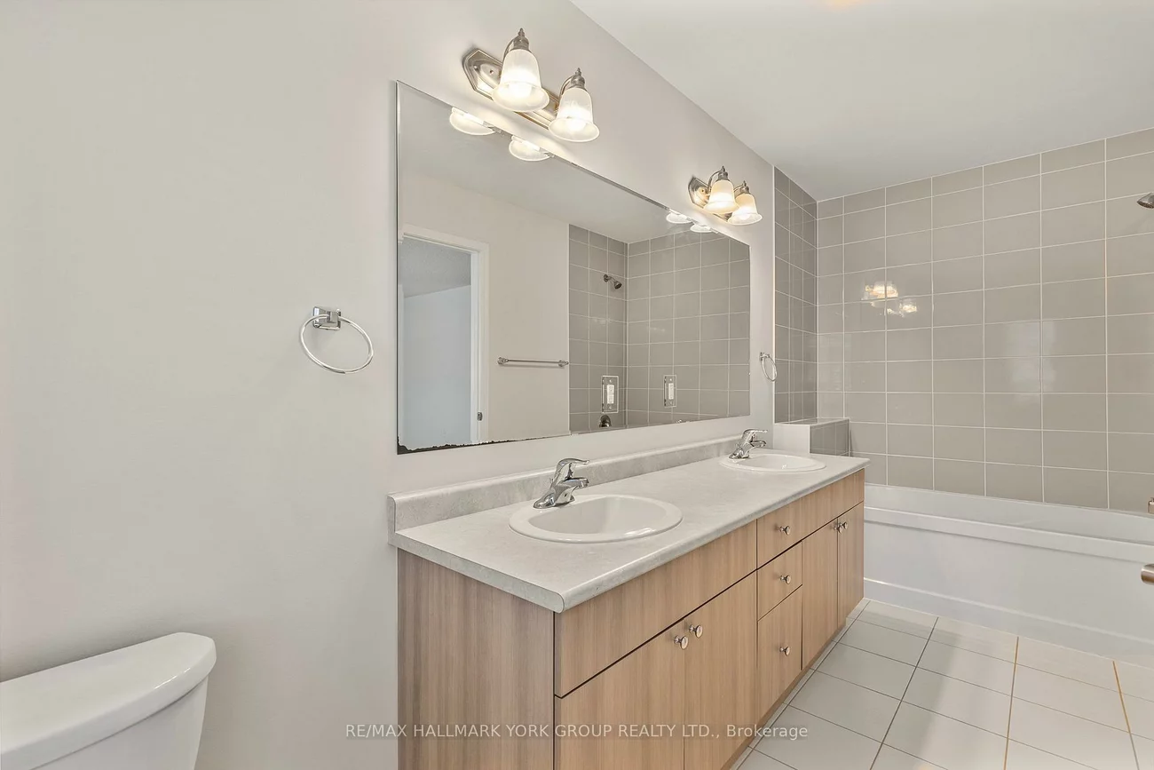 131, Hutt, Bayview Wellington, Aurora