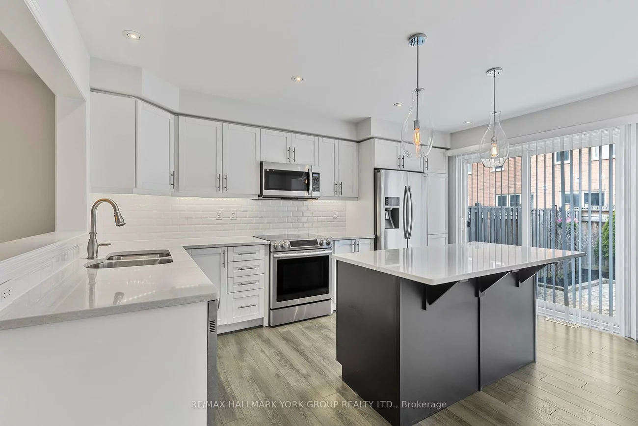 131, Hutt, Bayview Wellington, Aurora