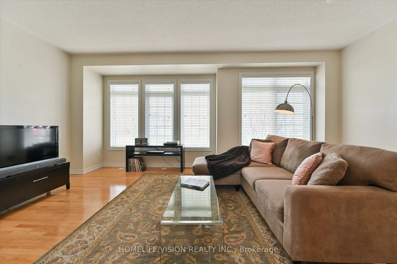 151, Zokol, Bayview Northeast, Aurora