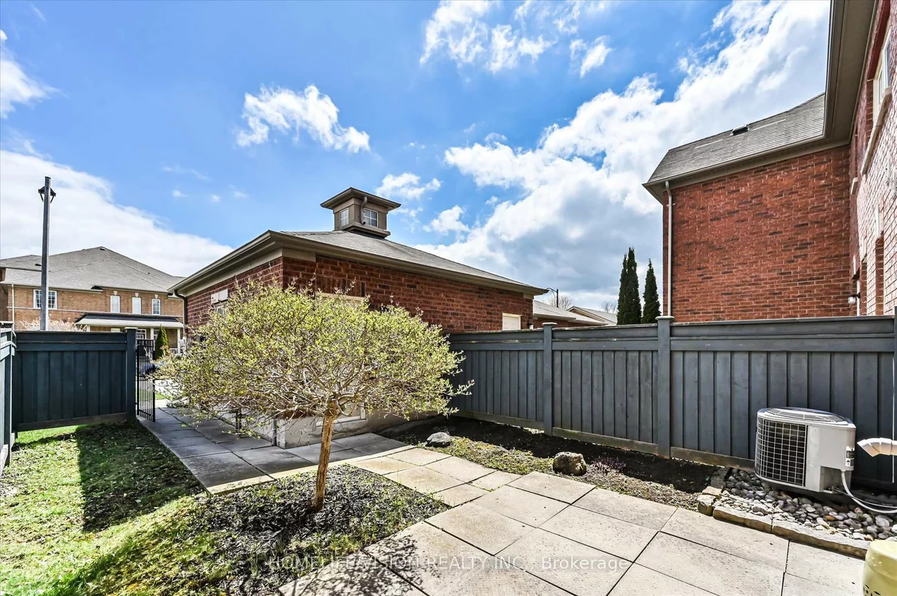 151, Zokol, Bayview Northeast, Aurora