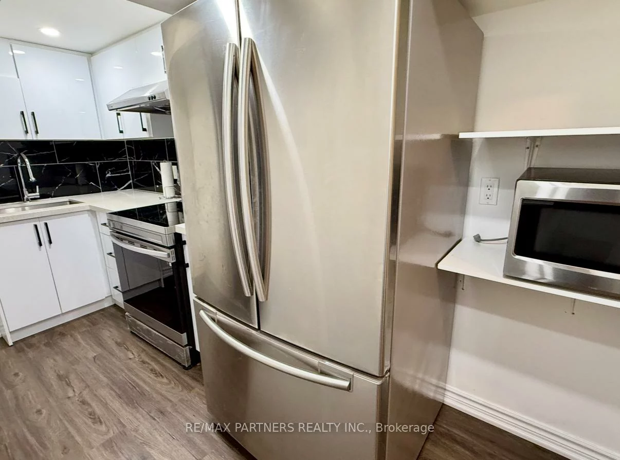 277, Mavrinac, Bayview Northeast, Aurora