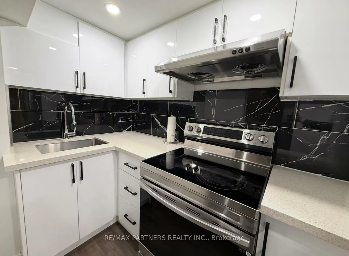 277, Mavrinac, Bayview Northeast, Aurora