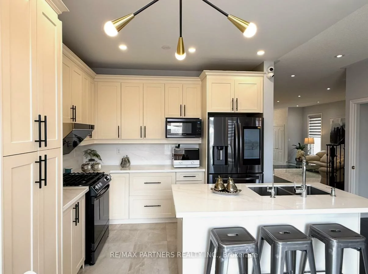 277, Mavrinac, Bayview Northeast, Aurora