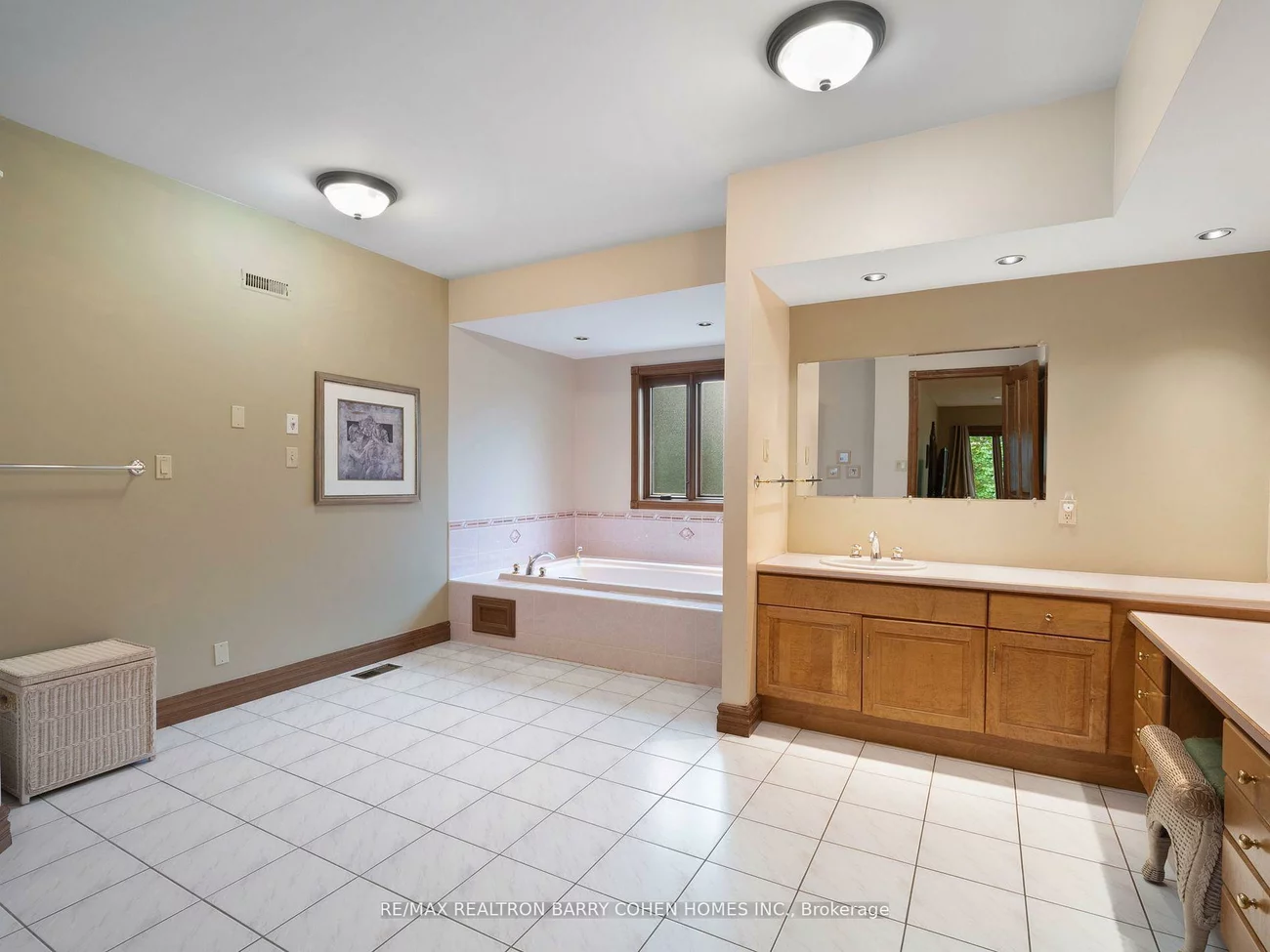 157, Treegrove, Hills of St Andrew, Aurora