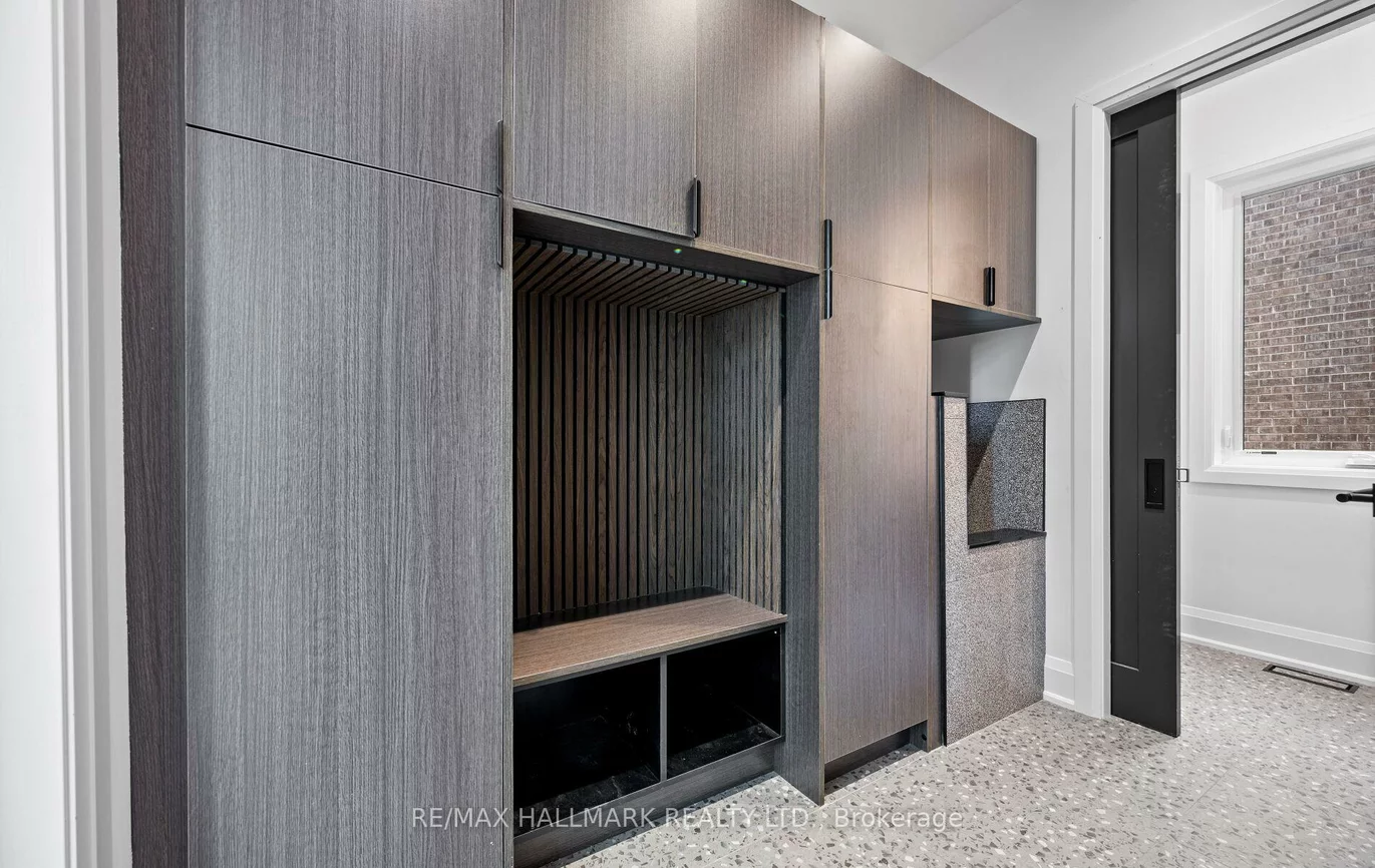 119, Pointon, Bayview Northeast, Aurora