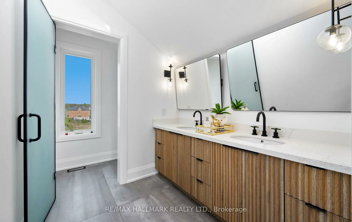119, Pointon, Bayview Northeast, Aurora